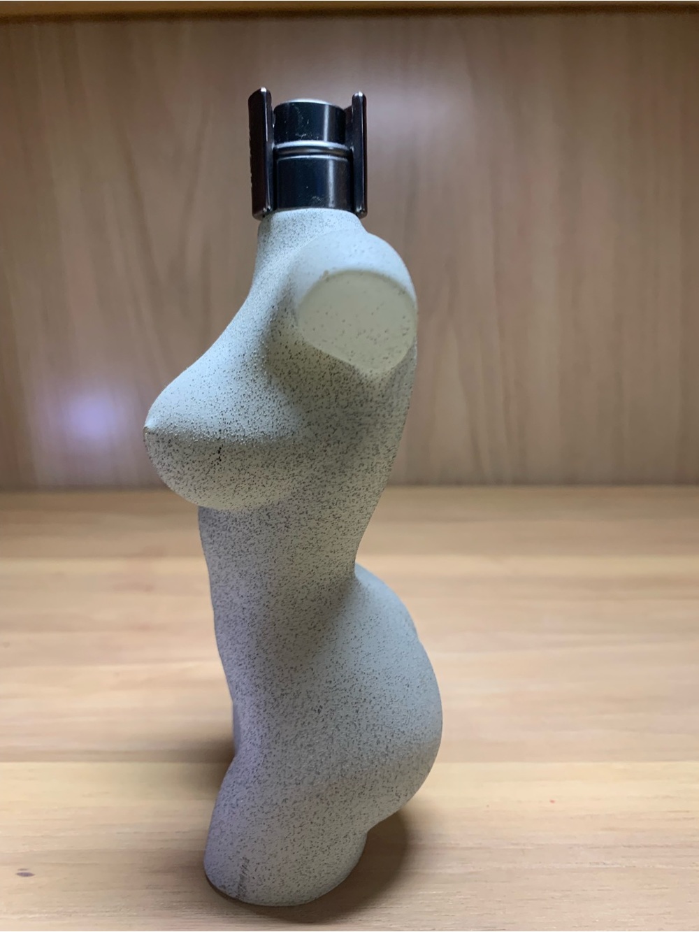 KKW Body III Sculptural Body Perfume - Picture 2 of 6